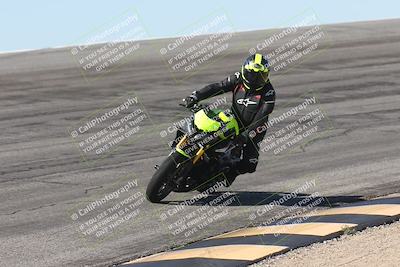 media/Oct-13-2025-Moto Forza (Mon) [[a66d839500]]/3-B Group/Session 2 (Bowl)/